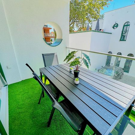Villa Bauhaus Labi Garden Wellness Apartman Шіофок Екстер'єр фото