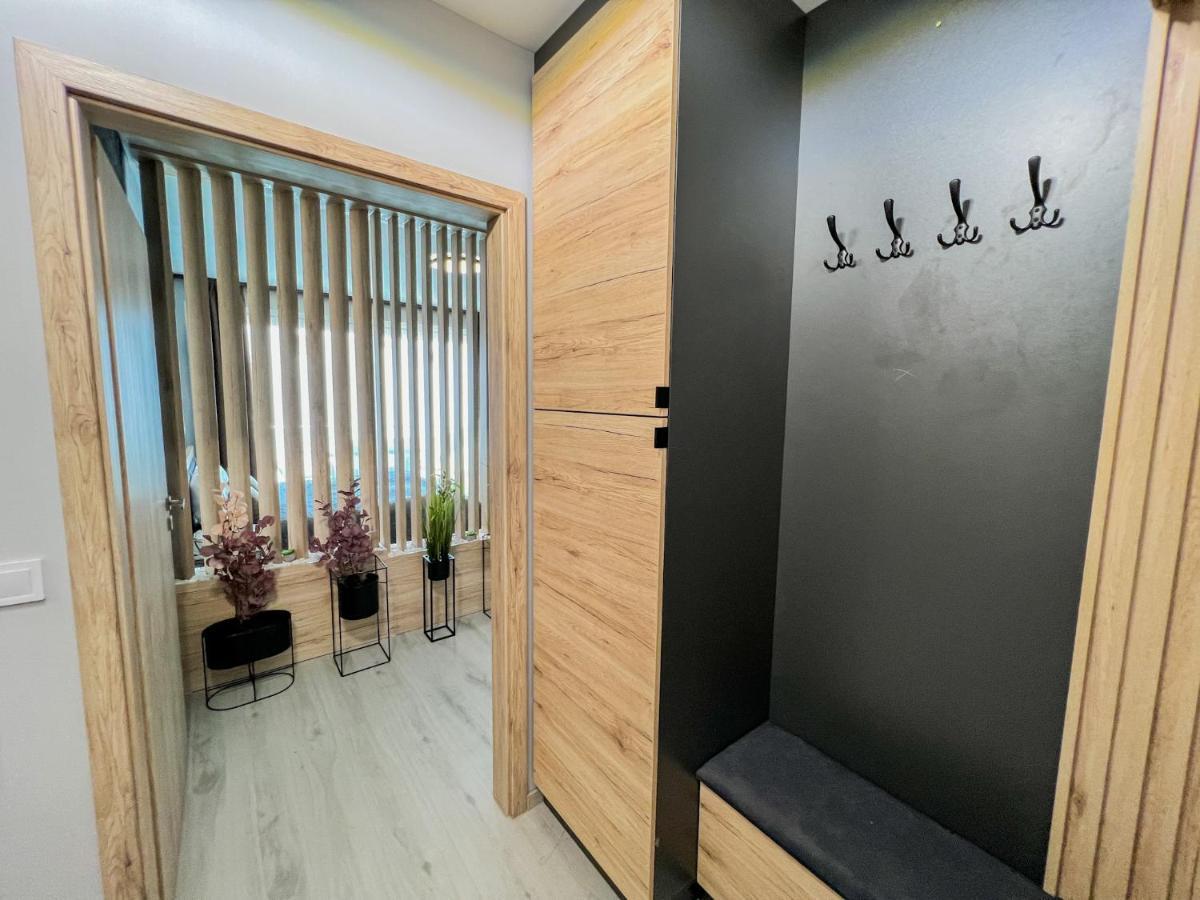 Villa Bauhaus Labi Garden Wellness Apartman Шіофок Екстер'єр фото