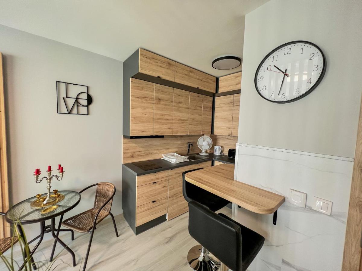 Villa Bauhaus Labi Garden Wellness Apartman Шіофок Екстер'єр фото