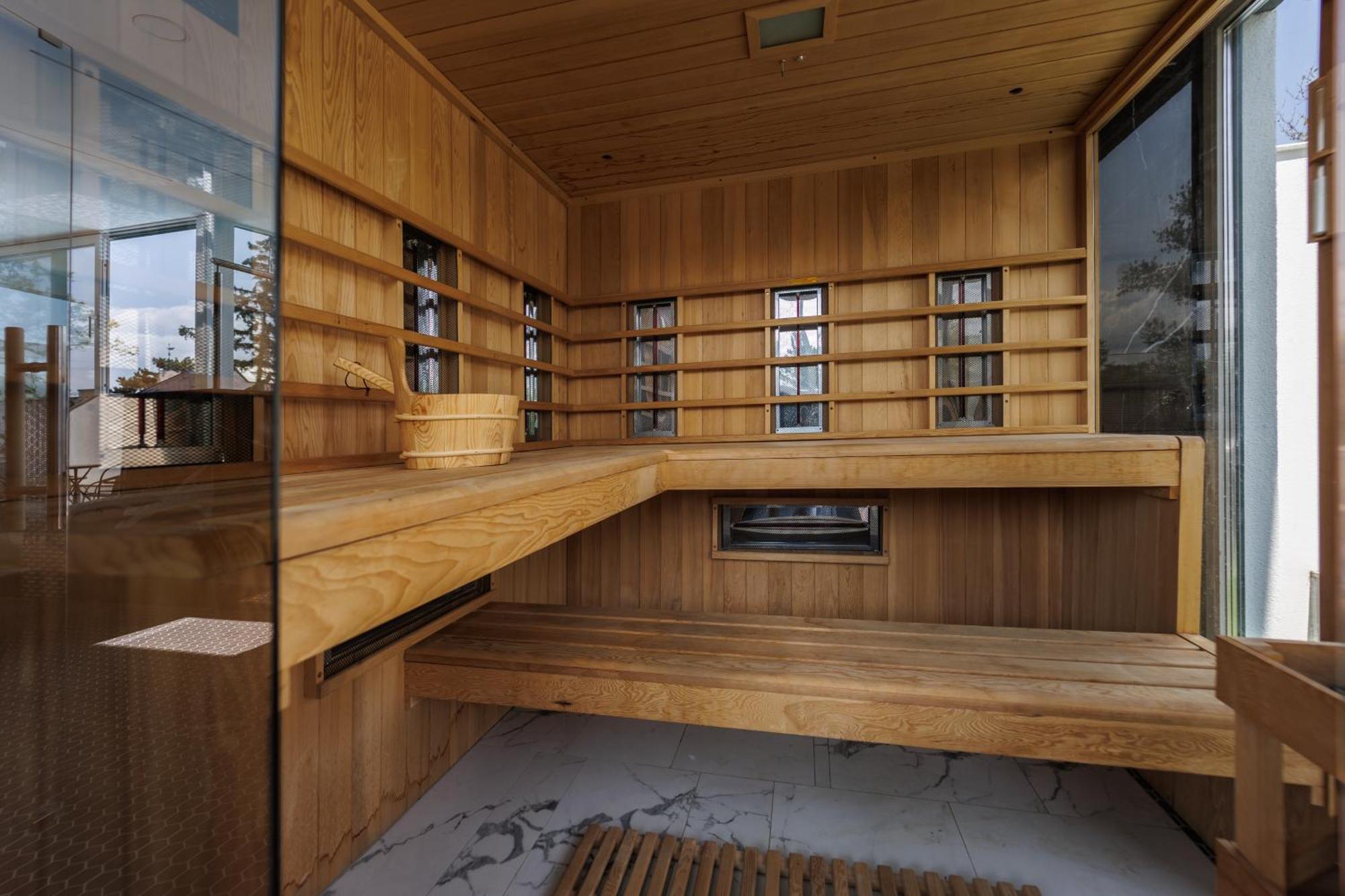 Villa Bauhaus Labi Garden Wellness Apartman Шіофок Екстер'єр фото
